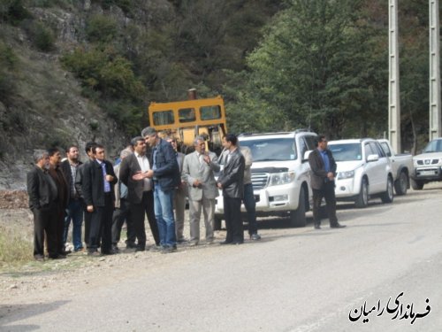 بازدید فرماندار و مدیر کل راه و شهرسازی استان از پروژه های این اداره کل در شهرستان