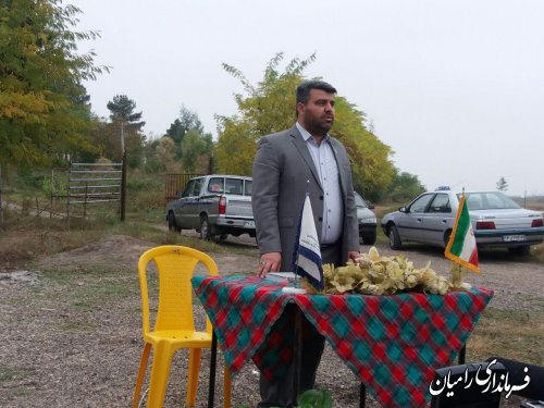 مراسم کلنگ زنی نوسازی شبکه اب شرب روستایی لاله باع