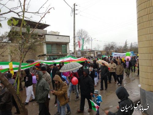 برگزاری راهپیمایی 22 بهمن در روستای توران فارس از توابع بخش مرکزی شهرستان رامیان