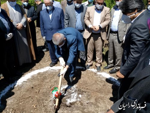 آئین کلنگ زنی بیمارستان91 تختخوابی شهدای رامیان با حضور استاندار گلستان