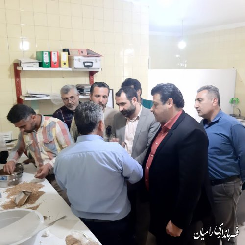 بازدید فرماندار رامیان از مراکز خرید گندم
