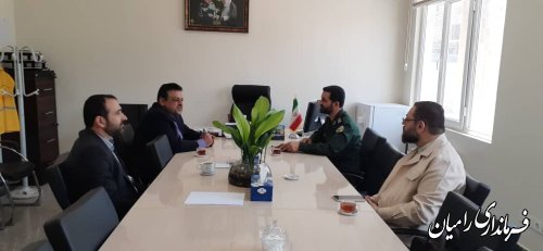نشست مدیر کل حفظ آثار ونشر ارزشهاي دفاع مقدس استان با فرماندار رامیان
