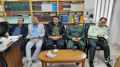 مشکلات و مسائل شهر دلند و روستاهای اطراف آن بررسی شد
