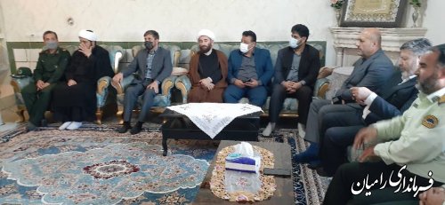 دیدار مسئولین استانی و شهرستانی با مادر بزرگوار شهید حسن میرعرب