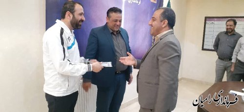 نشست صمیمانه فرماندار رامیان با پرسنل فرمانداری