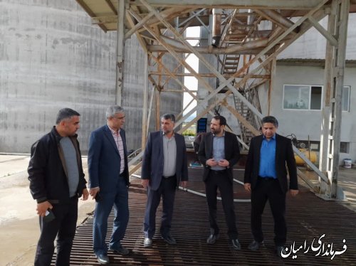 بازدید فرماندار از کارخانه کشت و صنعت خاندوزی خان به بین