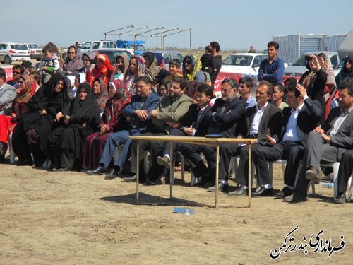 برگزاری جشنواره بومی محلی در محل شنای بندرترکمن