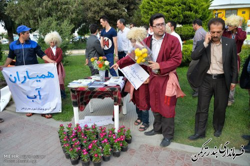 گزارش تصویری از برنامه گل بجای سیگار