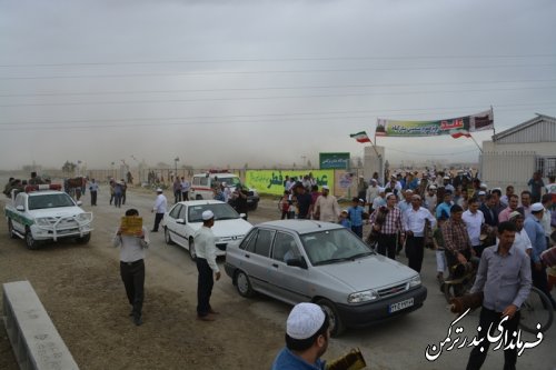 نماز عید سعید فطر با شکوه خاصی در شهرستان ترکمن برگزار شد