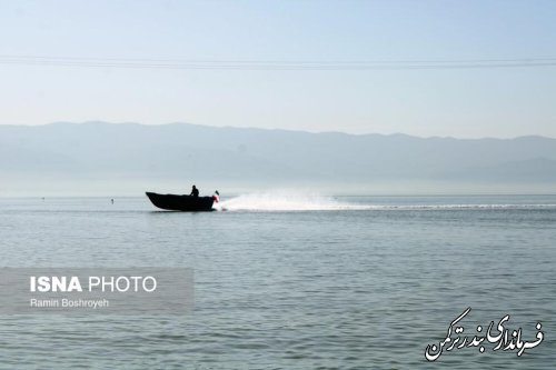 برگزاری اولین دوره مسابقات قایق‌های تندرو قهرمانی کشور در بندرترکمن