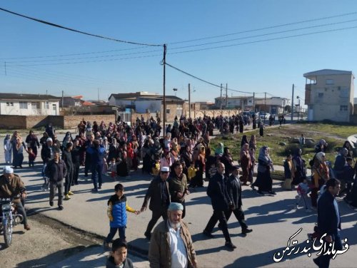 همایش پیاده روی خانوادگی در روستای چاپاقلی بندرترکمن برگزار شد