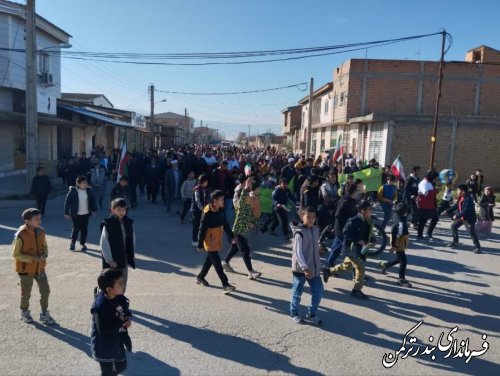 همایش پیاده روی خانوادگی در روستای چاپاقلی بندرترکمن برگزار شد