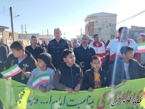 همایش پیاده روی خانوادگی در روستای چاپاقلی بندرترکمن برگزار شد