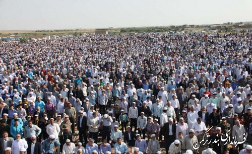 گزارش تصویری از نماز پرشکوه عیدسعید قربان در بندرترکمن