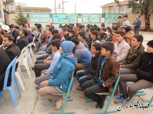 زنگ انقلاب با حضور مقام عالی شهرستان ترکمن نواخته شد