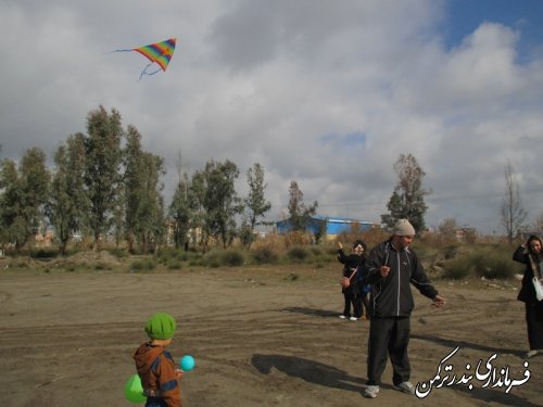 همایش بزرگ پیاده روی خانوادگی در بندرترکمن برگزار شد