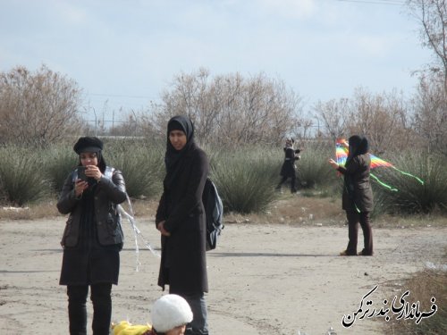 همایش بزرگ پیاده روی خانوادگی در بندرترکمن برگزار شد