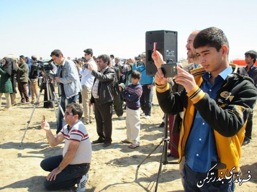 برگزاری جشنواره بومی محلی در محل شنای بندرترکمن