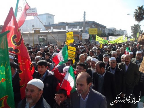 راهپیمایی 22 بهمن در شهر بندر ترکمن با شکوه خاصی برگزار شد