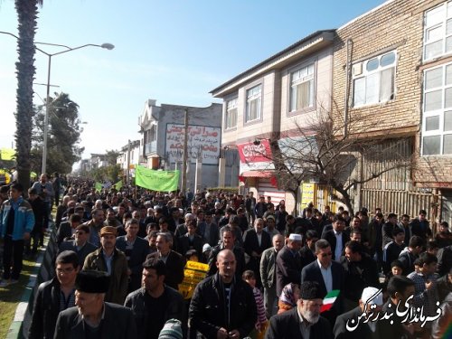 راهپیمایی 22 بهمن در شهر بندر ترکمن با شکوه خاصی برگزار شد