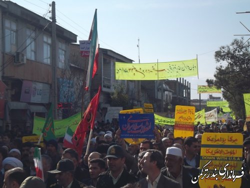 راهپیمایی 22 بهمن در شهر بندر ترکمن با شکوه خاصی برگزار شد