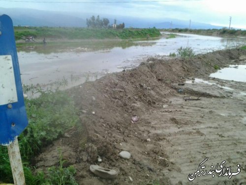 بازديد ميداني فرماندارشهرستان تركمن از آب گرفتگي روستاهاي تابعه