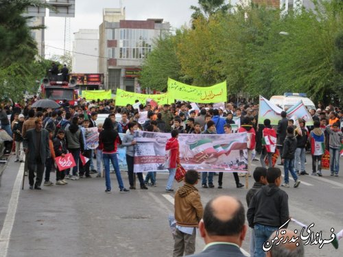  گزارش تصویری از راهپیمایی با شکوه 13 آبان در شهرستان ترکمن