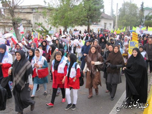  گزارش تصویری از راهپیمایی با شکوه 13 آبان در شهرستان ترکمن