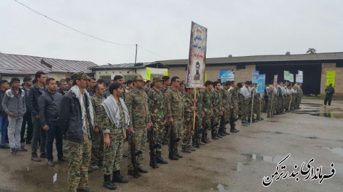 مراسم صبحگاه رزمایش بزرگ شهدای مدافع حرم شهرستان ترکمن برگزار شد.