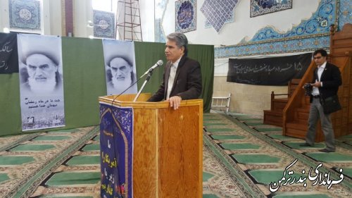 امام  خمینی (ره) یک شخصیت انقلابی، ضد استبداد و ضد استکبار بود