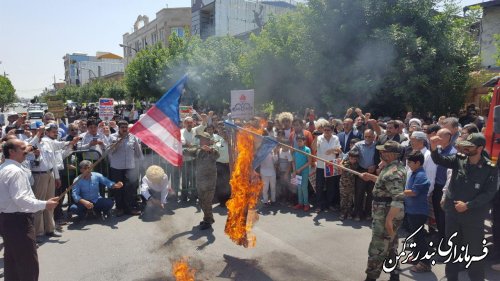 راهپیمایی باشکوه روز جهانی قدس در شهرستان ترکمن برگزار شد