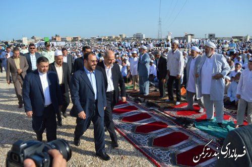 نماز عید سعید قربان در عیدگاه شهرستان ترکمن برگزار شد