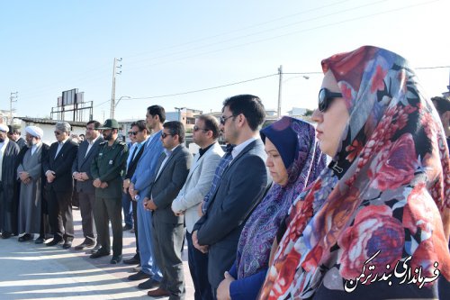 اعزام کاروان راهیان نور دانش آموزی شهرستان ترکمن به مناطق عملیاتی غرب کشور