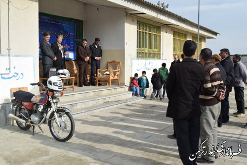 گردهمایی ارتقاء فرهنگ ایمنی تردد موتورسواران و عابرین پیاده در شهرستان ترکمن برگزار شد