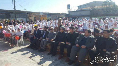 حضور فرماندار در جشن انقلاب روستای سیجوال