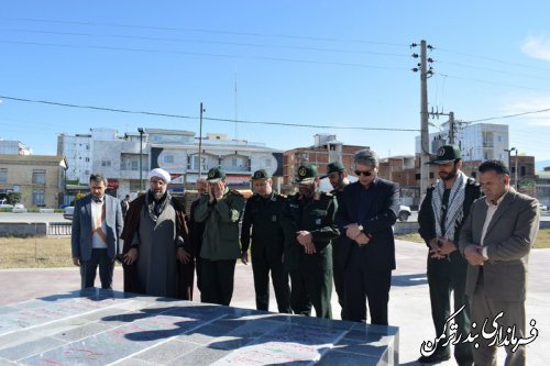 المان مزار شهدای گمنام شهرستان ترکمن کلنگ زنی شد