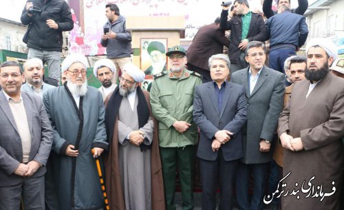 راهپیمایی باشکوه ۲۲ بهمن در شهرستان ترکمن