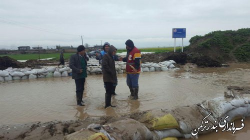  بازدید فرماندار ترکمن از وضعیت آبگرفتگی معابر و کانال های آب شهرستان