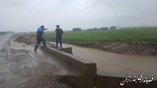 بازدید فرماندار ترکمن از آبگرفتگی معابر شهری و روستایی شهرستان