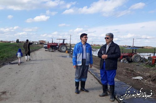 بازدید فرماندار ترکمن از روستاهای شهرستان و محل اسکان سیل زدگان گمیشان