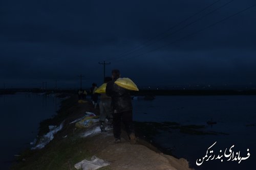 بازدید فرماندار شهرستان ترکمن از روستای یامپی