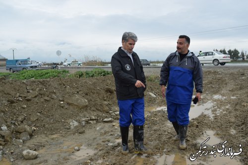 بازدید فرماندار ترکمن از پل روستای نیازآباد بر روی رودخانه قره سو