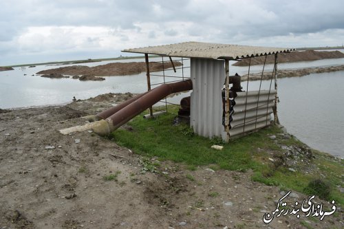 بازدید فرماندار ترکمن از آب بندان شیلات