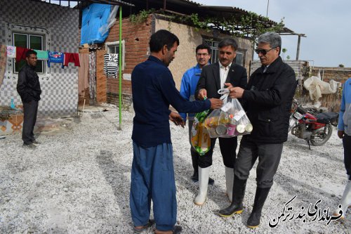 پیگیری وضعیت روستای سیل زده آقسین تپه توسط فرماندار ترکمن 