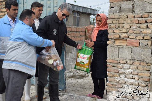 پیگیری وضعیت روستای سیل زده آقسین تپه توسط فرماندار ترکمن 