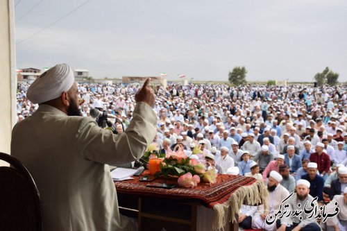 نماز باشکوه عید سعید قربان در شهرستان ترکمن برگزار شد