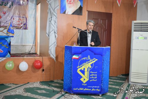 آزادگان ما سفیران انقلاب بودند