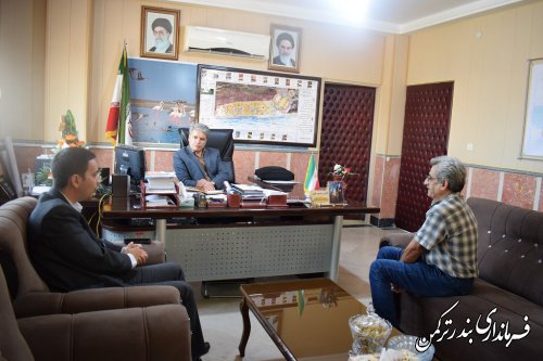 ملاقات مردمی فرماندار شهرستان ترکمن برگزار شد