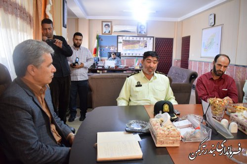 دیدار فرمانده و کارکنان انتظامی شهرستان ترکمن با فرماندار