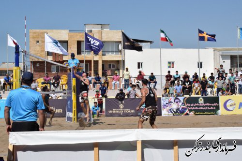 بازدید فرماندار از مسابقات تور جهانی تک ستاره والیبال ساحلی2019 بندر ترکمن 